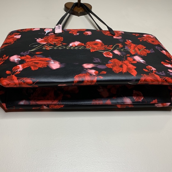 Victoria’s Secret | Large Black Leather Red & Pink Floral Tote Bag  Romantic NWT - Picture 3 of 8